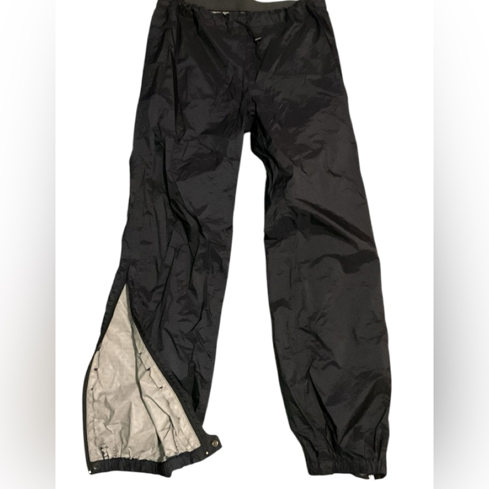 Patagonia Men’s Nylon Windbreaker Pants